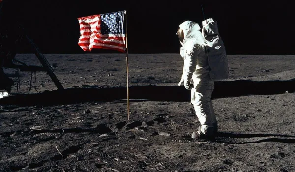 L’arnaque Apollo et le déclin technique