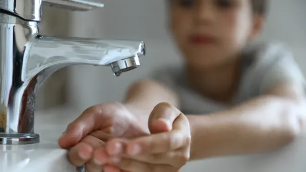 « Plus d’une centaine de communes n’ont plus d’eau potable », annonce le gouvernement