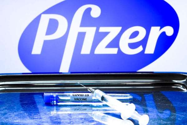 Twitter censure un médecin israélien de haut niveau blessé par le vaccin Pfizer