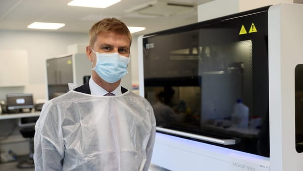 Retour sur la mort du richissime PDG des laboratoires Biogroup qui a chuté du balcon du Royal Monceau