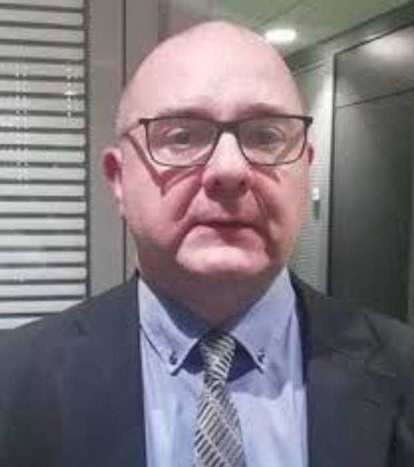 Si vous êtes juge et que vous proposez votre fille de 12 ans sur des sites libertins vous ne risquez rien