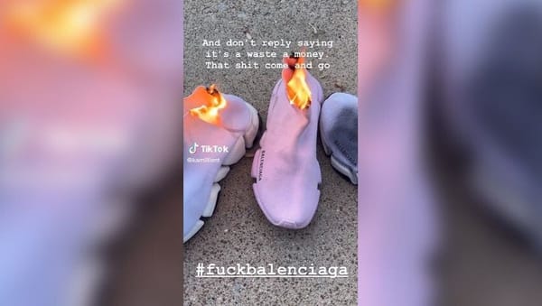 Des jeunes se filment partout en train de bruler leurs vêtements Balenciaga