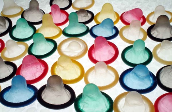 Bill Gates sponsorise un préservatif au graphène