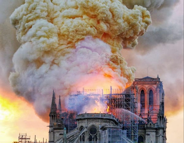 Ils vont tous tomber : « Et si l’incendie de Notre Dame cachait un énorme scandale d’Etat ? »