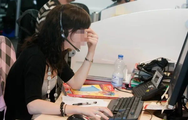 Une employée meurt d’une crise cardiaque et ses collègues continuent de travailler à côté de son cadavre