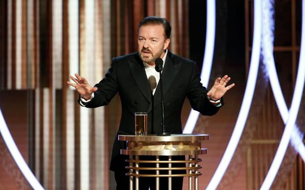 Ricky Gervais face à Hollywood : « Je parle de vous tous, pervers, une grosse année pour les films de pédophiles »
