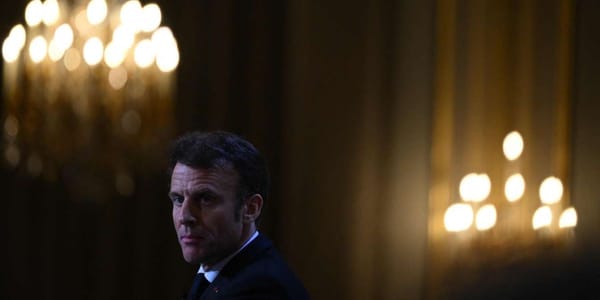 Jusqu’au bureau d’Emmanuel Macron, le parcours méconnu des lettres adressées au président