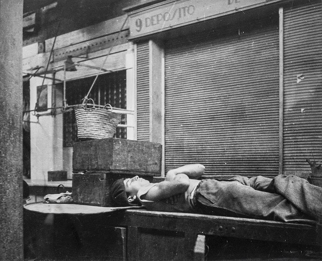 _1-Q-ouch_E9_5Fsur_5Fle_5Fdos27-L