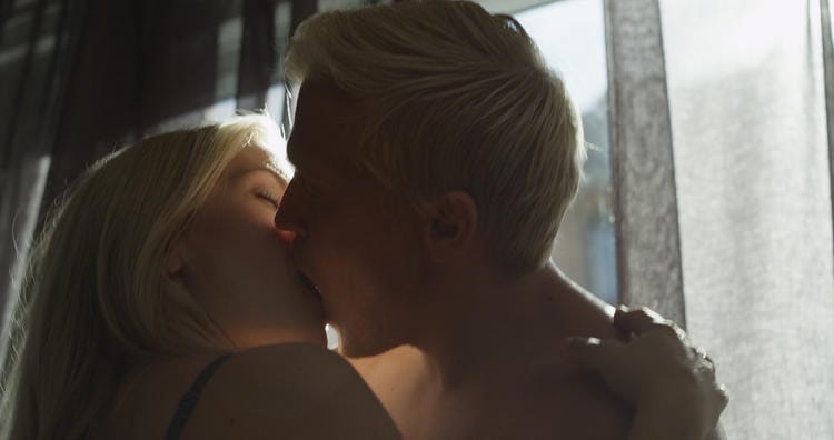 3039155-slide-s-3-durex-app-and-new-spot