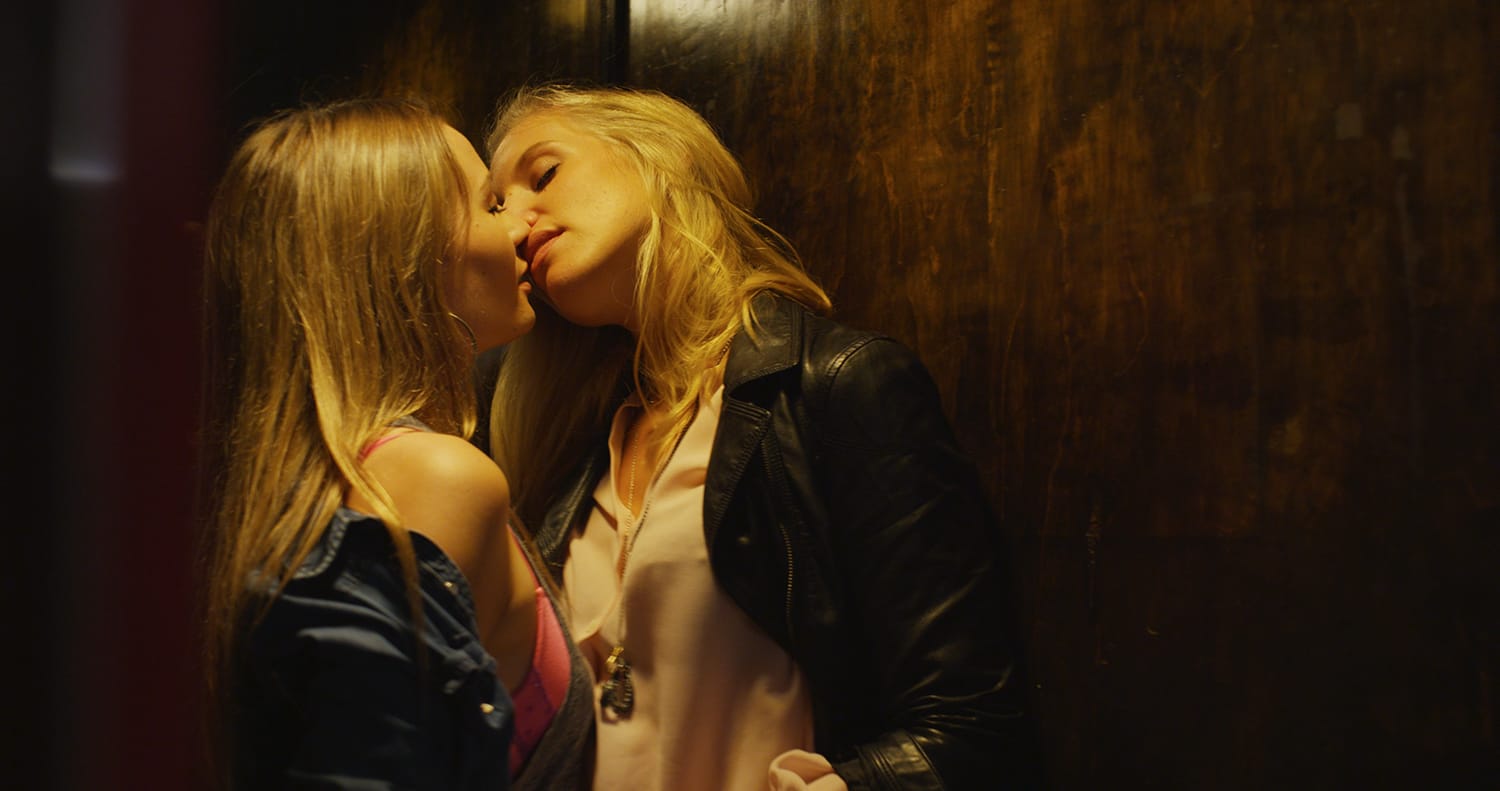 3039155-slide-s-5-durex-app-and-new-spot