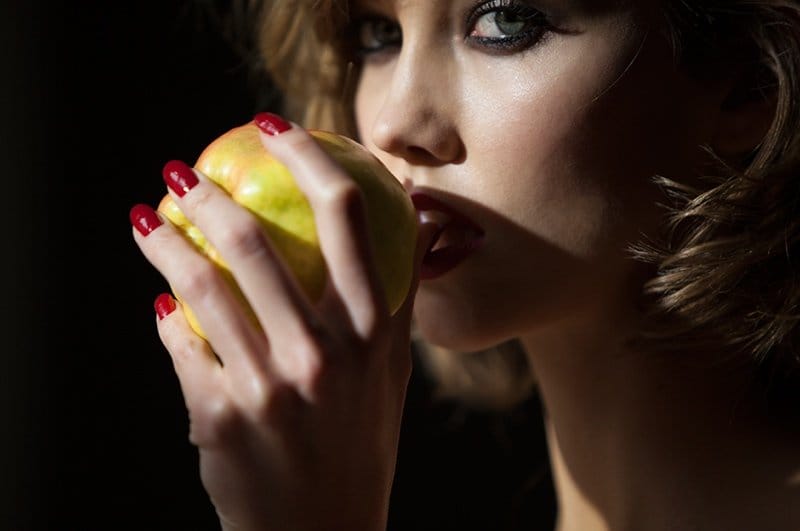 800x531xkarlie-tamara-mellon-film3.jpg.pagespeed.ic.twfiqdaPoi