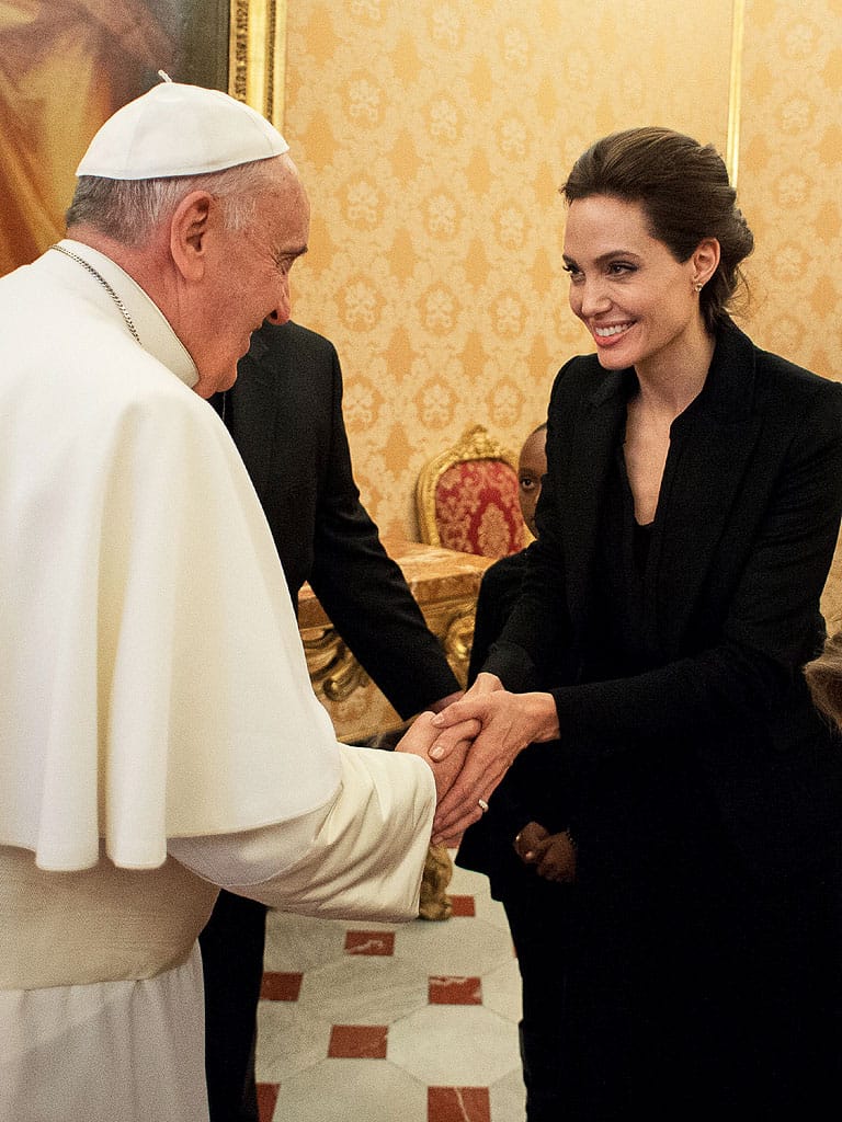 angelina-jolie-1-768