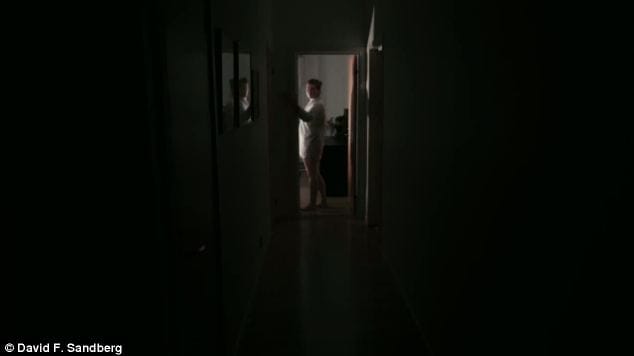 article-2588102-1C88BFCA00000578-722_634x356