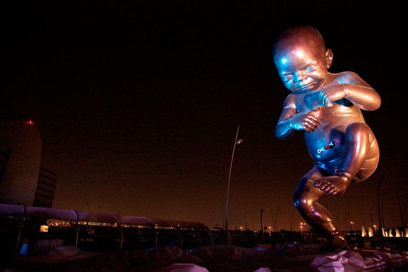 damien-hirst-unveils-fourteen-massive-fetus-sculptures-in-qatar-50