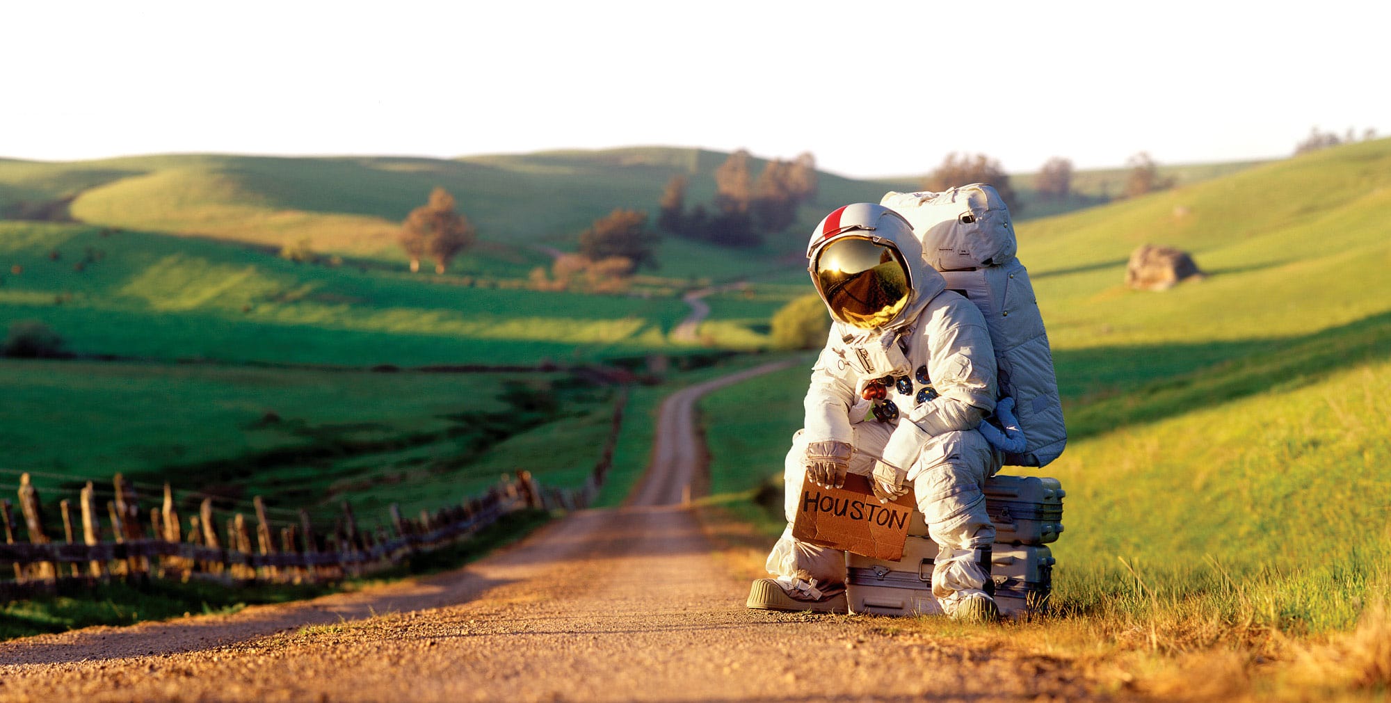 HFREEMAN_APFportfolio_Astronaut_Hitchhiker_sRGB