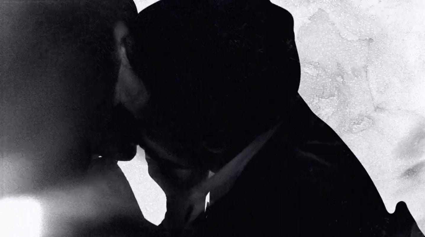 image-2014-11-21-a-16.06.00