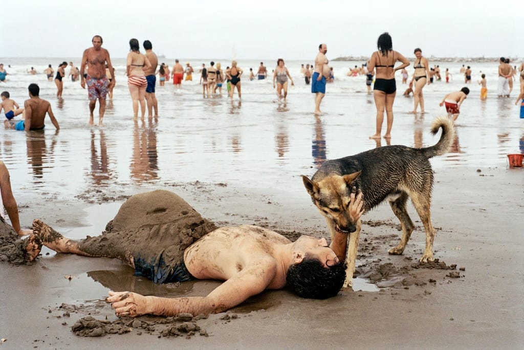 lon89087_jpg_4665_north_1024x_white