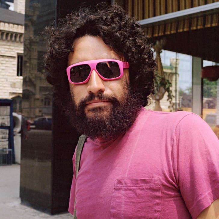 lunchtime_067_binder5_sheetsum79-112_1of3_pink-shirt-and-sun-glasses_flat_final_print