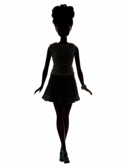 new-barbie-body-shape-petite-sillo1