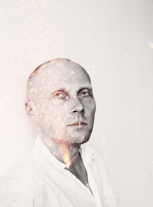 PatrickDesbrossesSvenHolm-512x695