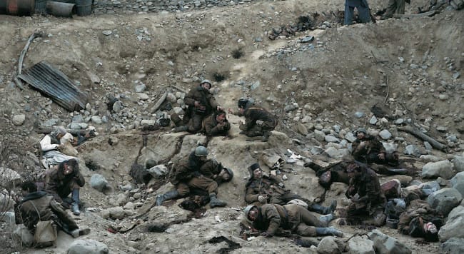 4. Dead Troops Talk (1992) Crédit photo: Jeff Wall Vendue 3,7 millions de dollars
