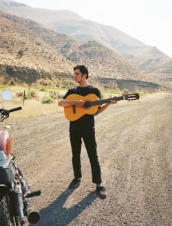 tumblr_nbwo2s3k4H1sxyymto3_250