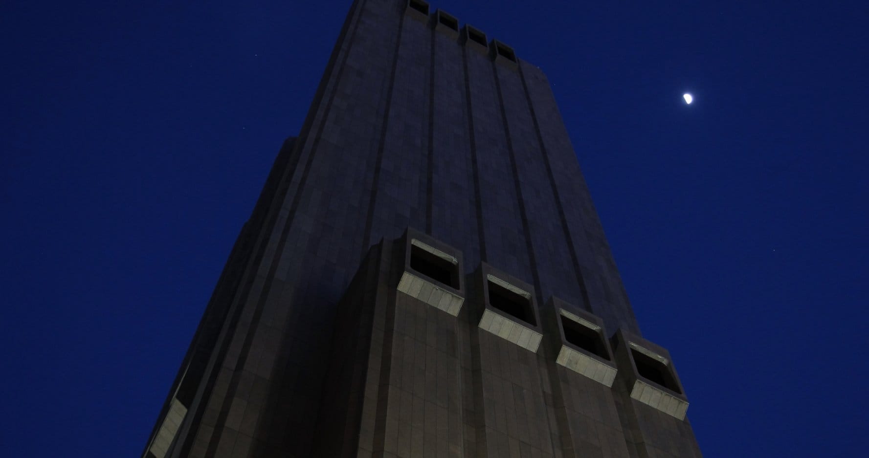 mv5bogm3zwrmnmqtmgeyzc00zdq1lwi4mdmtzwq4otu0zdmzmdm2l2ltywdll2ltywdlxkeyxkfqcgdeqxvymjixnja3ndk-_v1_sx1777_cr001777937_al_