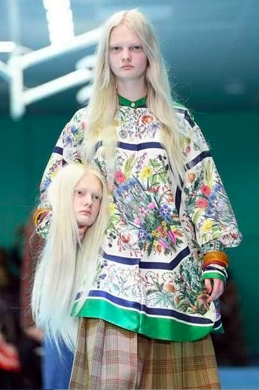 Dans cette édition de SPOTM, j’ai expliqué comment ce défilé de mode, qui s’est déroulé dans une salle d’opération factice, était entièrement consacré au symbolisme MK Ultra