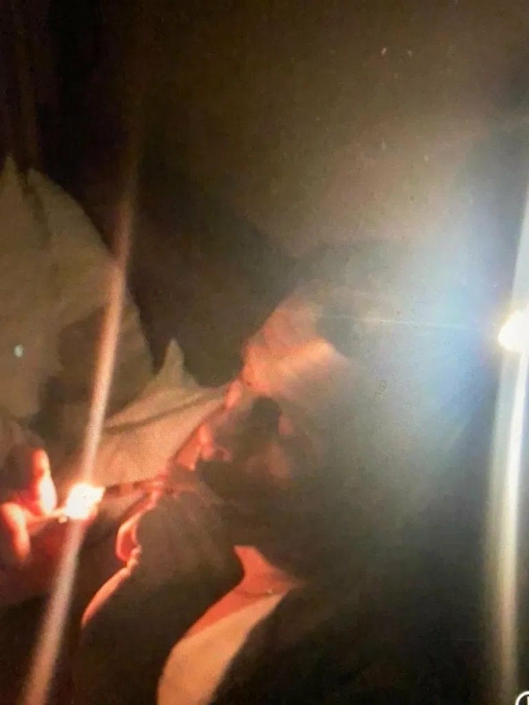 “Joe Biden a un problème, et il s’appelle Hunter”, affirmait le Wall Street Journal dans une vieille chronique de 2020. Selon le quotidien conservateur, qui considère que “ce problème pourrait bientôt devenir celui de l’Amérique”, l’ancien vice-président n’avait jusqu’à présent pas eu à répondre à des questions sur les activités de son fils en Ukraine et en Chine.