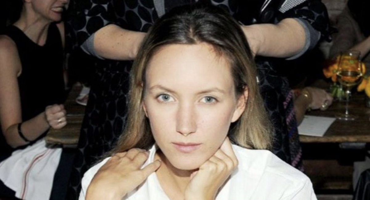 Les internautes partagent des théories du complot sur le lien Epstein de Rachel Chandler au milieu du scandale Balenciaga (Image via Twitter/Savage Daughter)