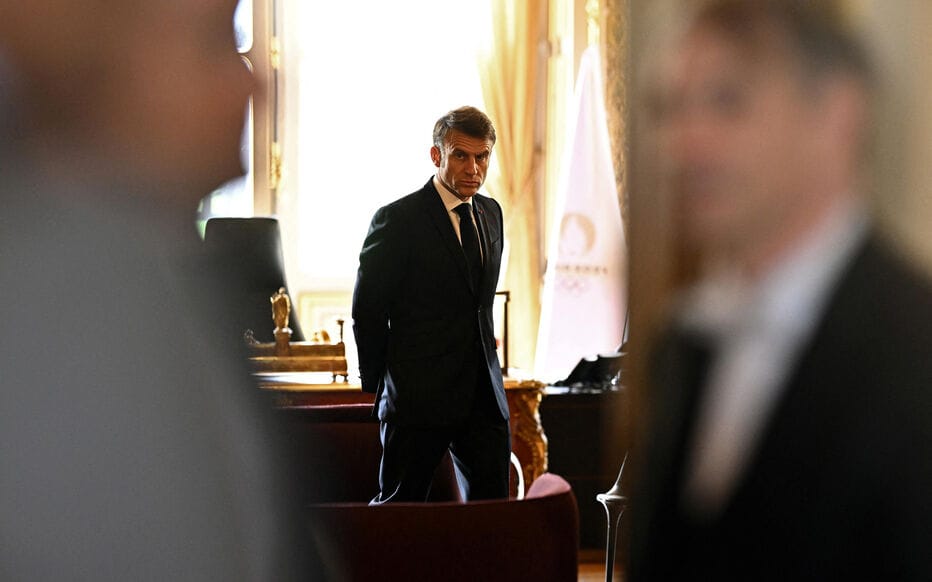 Depuis dimanche, 20 heures, la ligne à tenir à l’approche du second tour vire au flou artistique. Reuters/Dylan Martinez/Pool